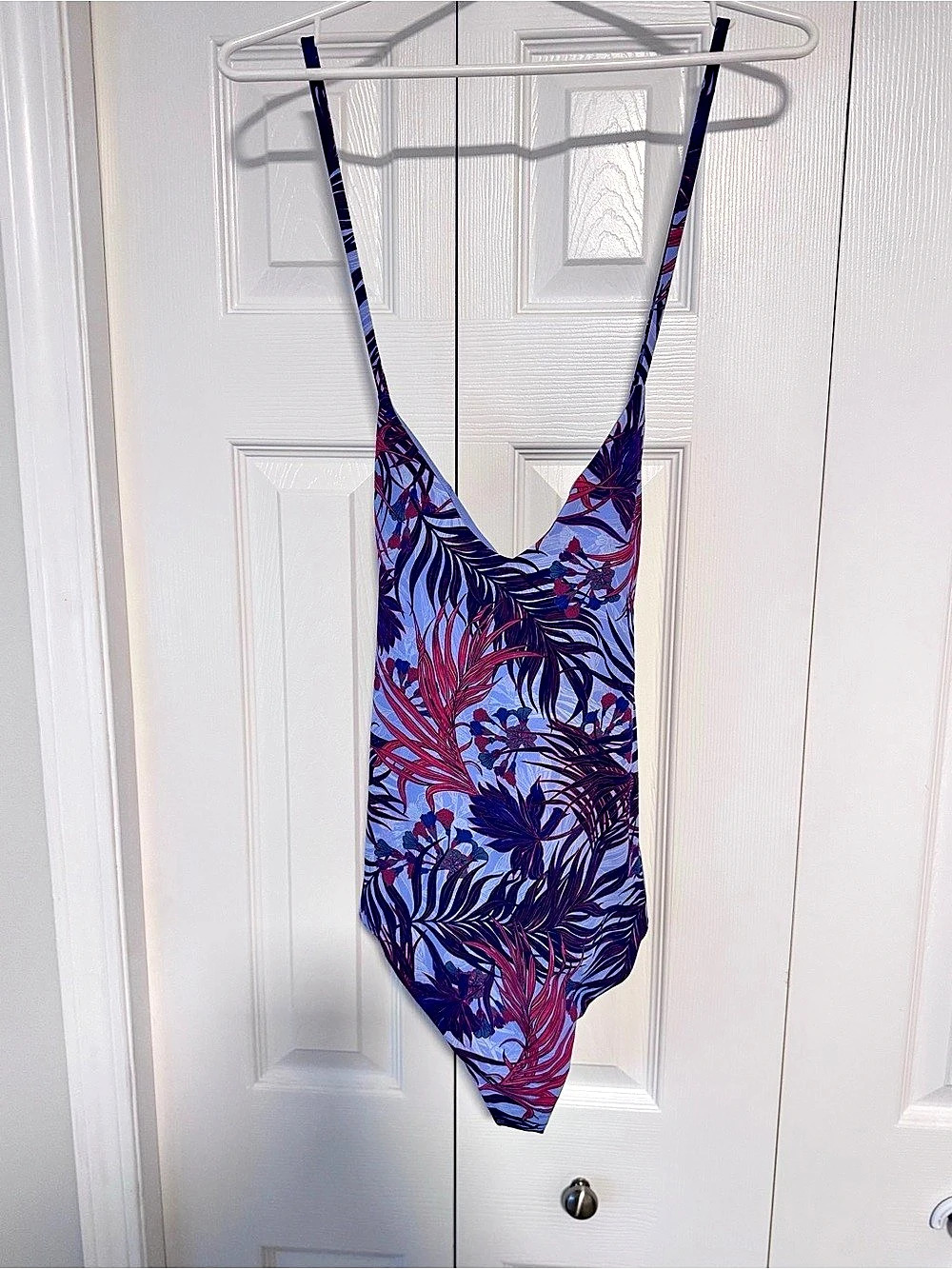Lululemon Weave the Waves One-Piece swimsuit, size 6